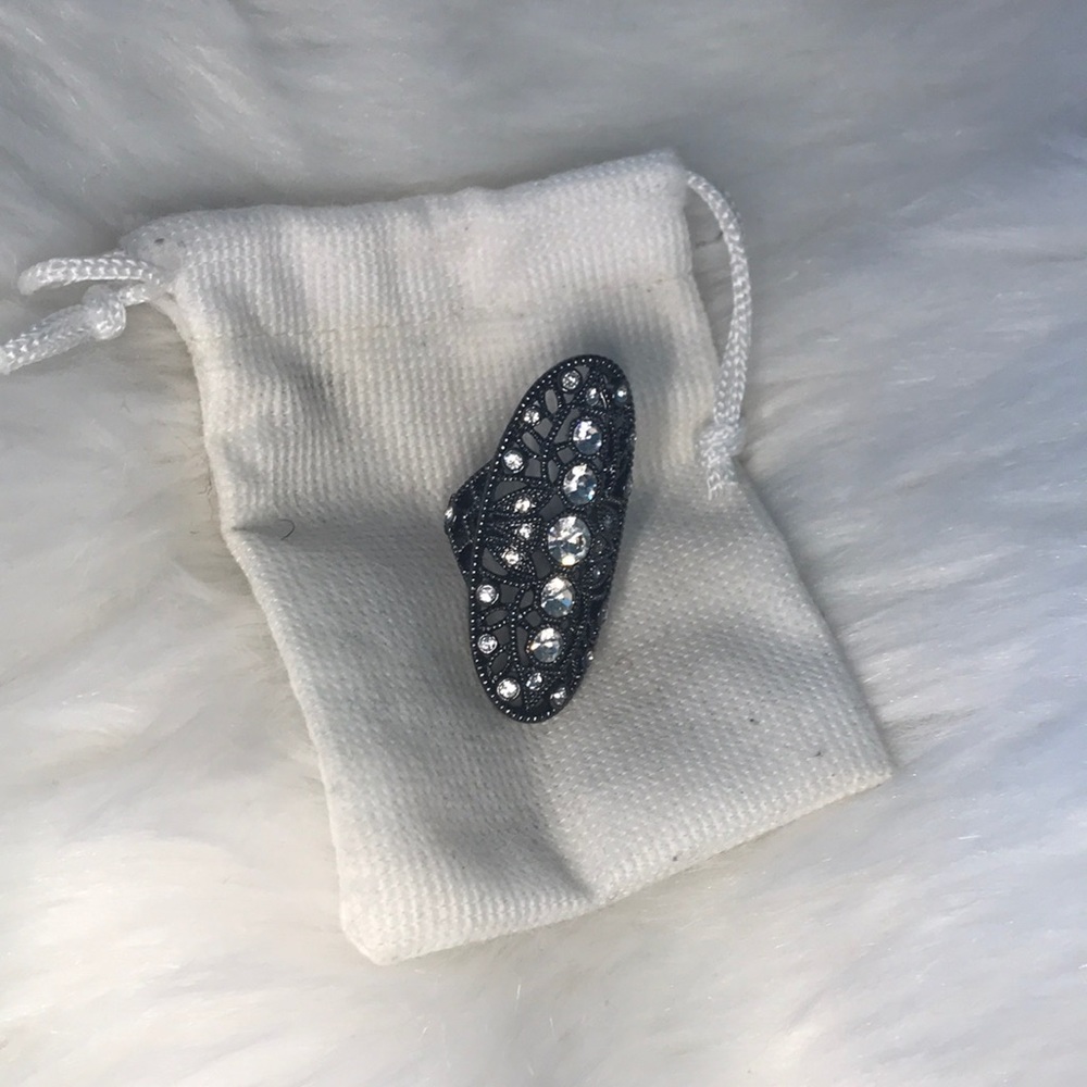 BCBG statement ring - Picture 4 of 4